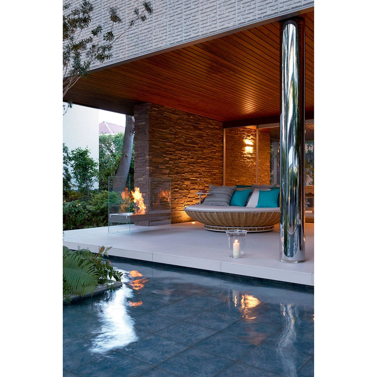 Igloo Ethanol Free Standing Fireplace - EcoSmart 8 Igloo Ethanol Free Standing Fireplace - EcoSmart - Image 8