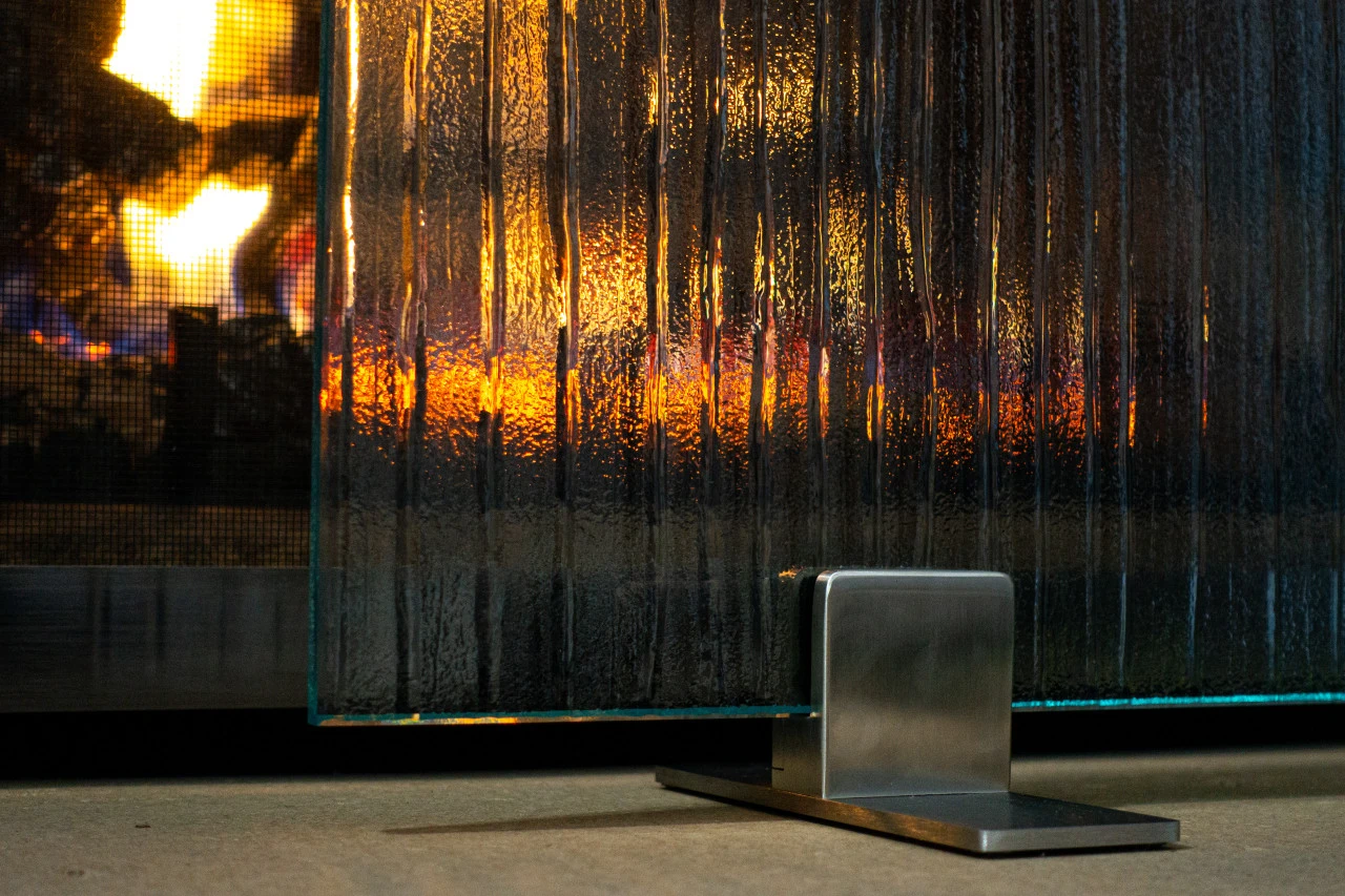 Berman Esto Freestanding Glass Fireplace Screen | AMS Fireplace 1 Berman Esto Freestanding Glass Fireplace Screen | AMS Fireplace